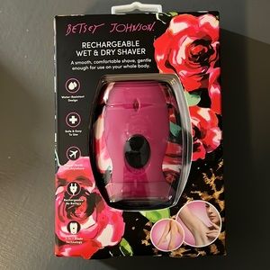 5/$25 Rechargeable shaver, never used